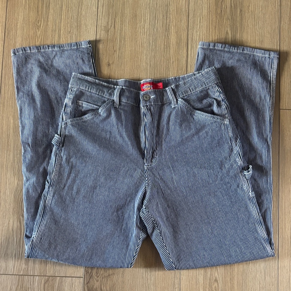 Dickies women’s striped pants - Blue and White size 7/28
